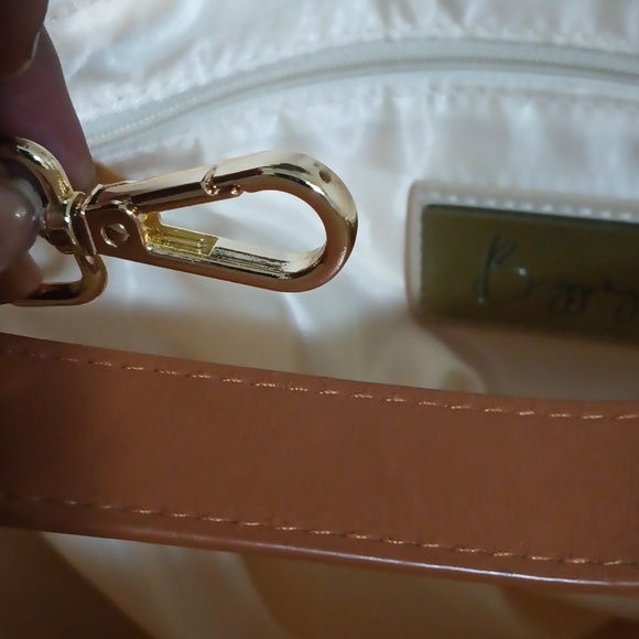 Bagging Rights Buck It Bag - Picture 8 of 13